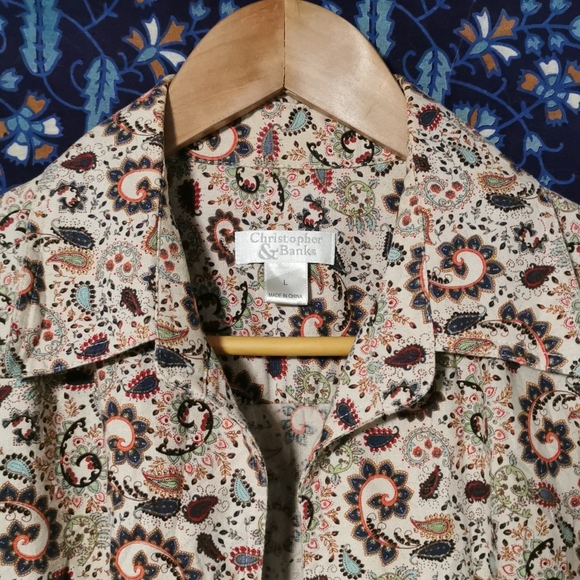 Very Cute Paisley Print Linen Blend Button Up - Picture 4 of 6